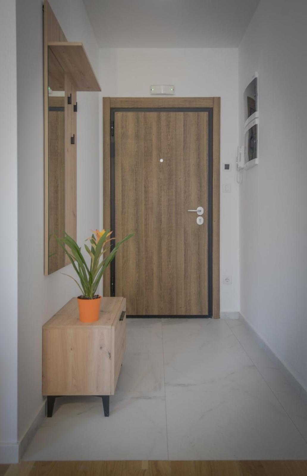 Tera Apartment Zemun Belgrado Exterior foto